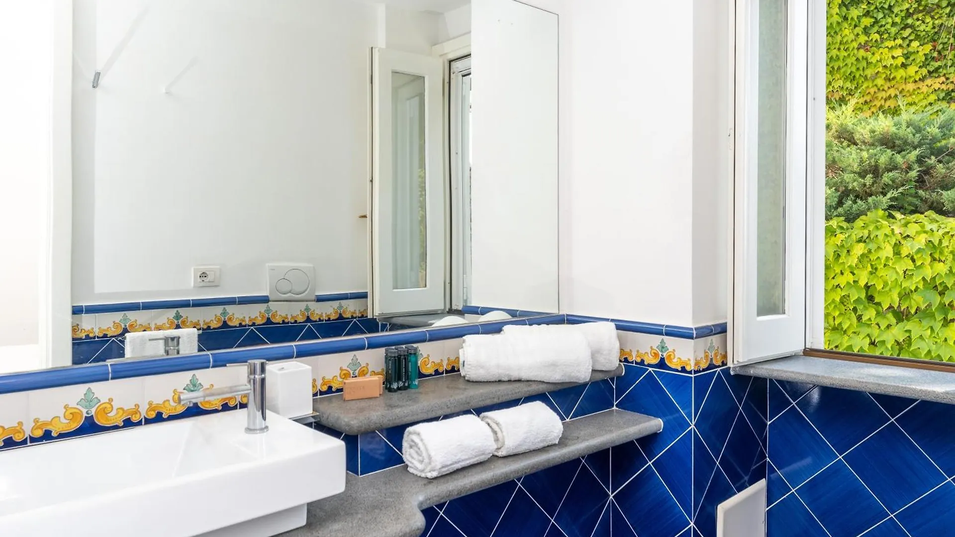 Villa Bijoux - Exclusive Pool And Sea View Amalfi 0*,